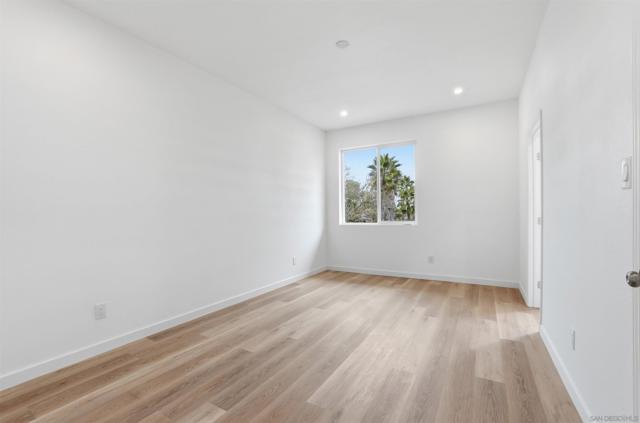 Image 47 of 70 For 490 Lado De Loma Dr #1-4