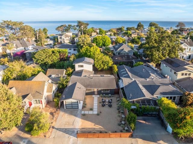421 Oxford Way, Santa Cruz CA: https://media.crmls.org/mediaz/7c2ec452-406f-4089-8f19-753703a32c54.jpg