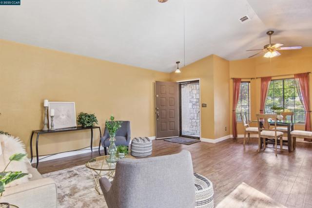 2628 Asilomar Dr, Antioch CA: https://media.crmls.org/mediaz/7c2f2d87-0e9f-422e-bf8d-4e7b992b9790.jpg