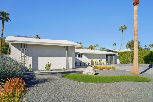 2463 S Broadmoor Drive, Palm Springs CA: https://media.crmls.org/mediaz/7c30722c-0d56-4913-90f1-e50b4366e537.jpg