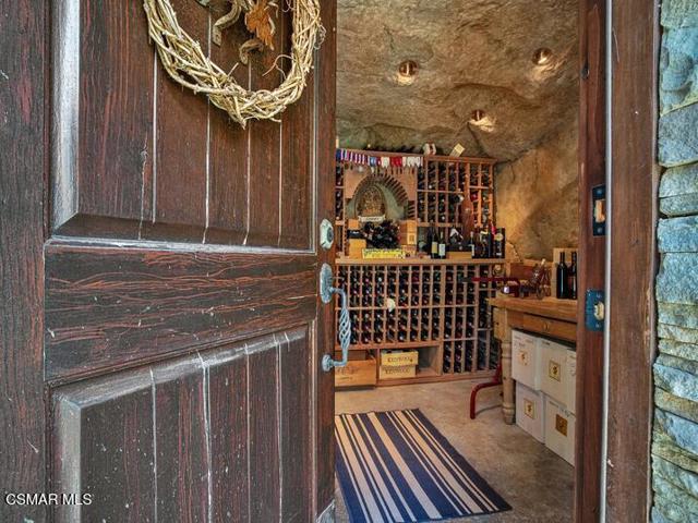 5455 Via Olas, Newbury Park CA: https://media.crmls.org/mediaz/7c3076e7-642d-443d-b2d2-c74de74c1aad.jpg