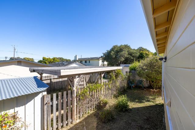 642 Cypress Street, Monterey CA: https://media.crmls.org/mediaz/7c33124f-11b8-453b-9c6a-0e082612d714.jpg