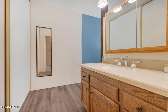 246 W Vineyard Avenue, Oxnard CA: https://media.crmls.org/mediaz/7c344937-f63b-44dd-b9fb-937ceef1610e.jpg