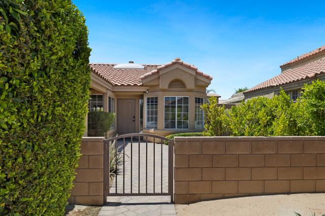 78635 Villeta Drive, La Quinta CA: https://media.crmls.org/mediaz/7c34a618-07ce-44f9-896e-a5e5b82f5da0.jpg