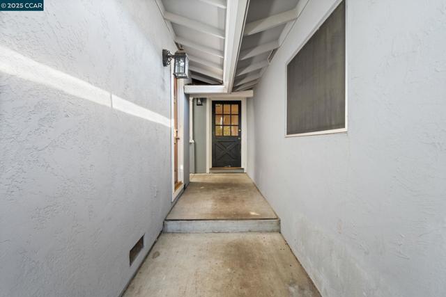 3478 Esperanza Drive, Concord CA: https://media.crmls.org/mediaz/7c3566ac-066a-4127-8282-8c978916c898.jpg