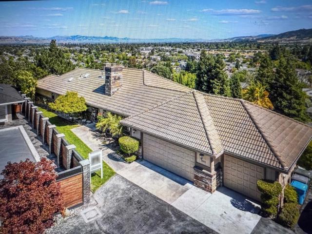 1501 Welburn Avenue, Gilroy CA: https://media.crmls.org/mediaz/7c3567ca-5da3-418f-82c9-983baa329ac8.jpg