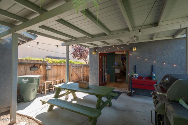 885 Riverside Street, Ventura CA: https://media.crmls.org/mediaz/7c35a60b-c213-4b35-b769-eb03a16ff707.jpg