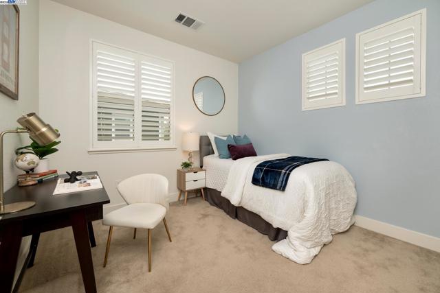 2835 Alvarado Ave, San Mateo CA: https://media.crmls.org/mediaz/7c372442-da39-42e3-934e-29f84425ddbf.jpg