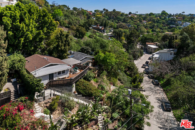 632 Museum Drive, Los Angeles CA: https://media.crmls.org/mediaz/7c37504e-f859-4974-a9f1-71b38dc31280.jpg