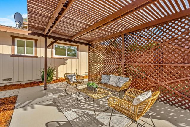 3735 Oak Canyon Lane, Morgan Hill CA: https://media.crmls.org/mediaz/7c378266-9cbe-4192-9869-02d5a3a0db8b.jpg