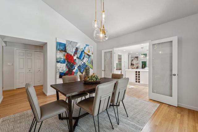 2360 Holly Oak Drive, Danville CA: https://media.crmls.org/mediaz/7c378eb4-a9ce-4ee5-82b1-276040bbab09.jpg