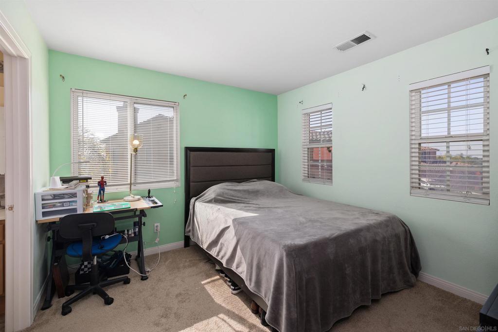 MLS #250042858SD image #36