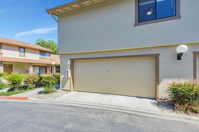 5360 Colony Park Circle, San Jose CA: https://media.crmls.org/mediaz/7c385f47-5308-49b0-886f-b0ffb2c8fe34.jpg