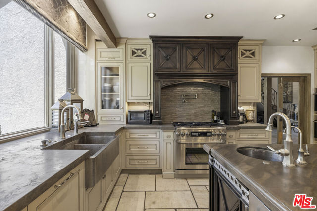 Image 15 of 64 For 26954 Whitehorse Place