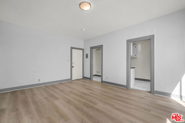 123 S Westmoreland Avenue, Los Angeles CA: https://media.crmls.org/mediaz/7c3b7cd1-675d-4123-b153-c484769c3193.jpg