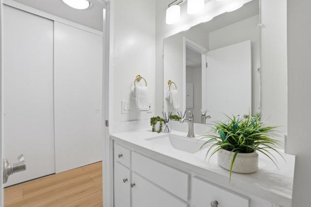 315 Carlos Avenue, Redwood City CA: https://media.crmls.org/mediaz/7c3e483b-22b3-4021-a38b-7415f4472463.jpg