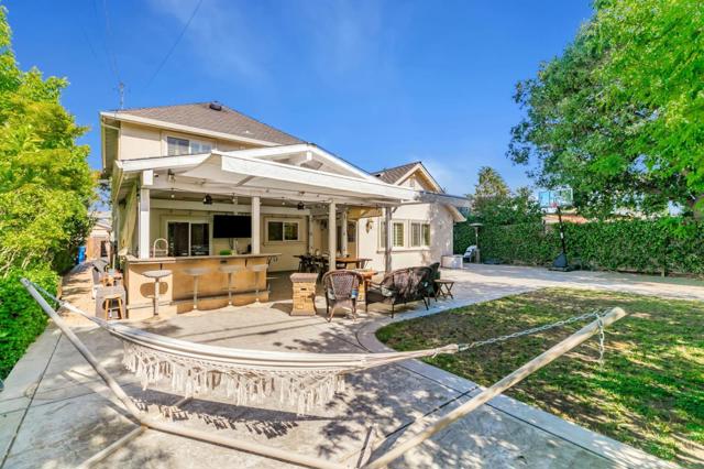1905 White Oaks Road, Campbell CA: https://media.crmls.org/mediaz/7c3fa611-3a8b-409e-be26-7ffa17f30a93.jpg