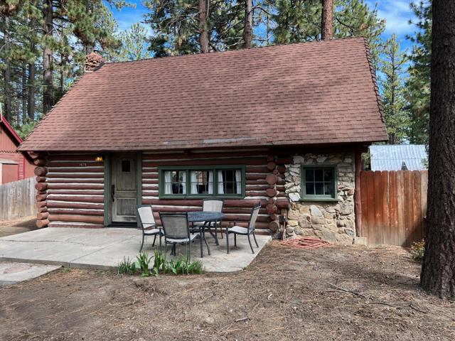 3679 Alder Avenue, South Lake Tahoe CA: https://media.crmls.org/mediaz/7c416557-3bf3-463e-bc24-c1dc1eaf9785.jpg