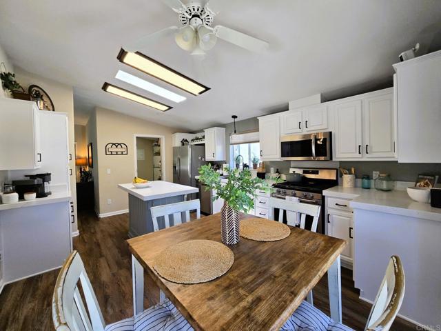 Detail Gallery Image 2 of 38 For 2239 Black Canyon Rd #55,  Ramona,  CA 92065 - 3 Beds | 2 Baths
