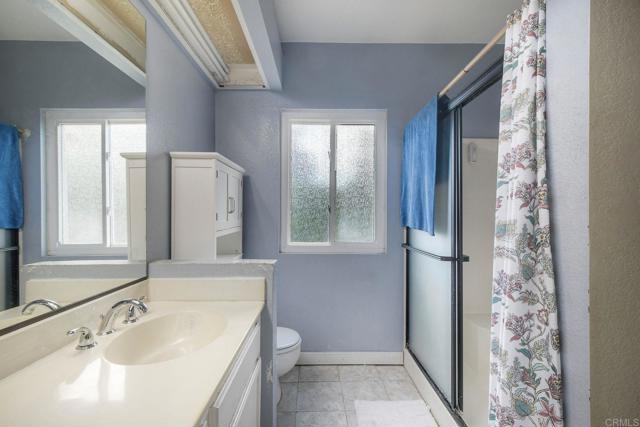 1428 Eastview Court, Oceanside CA: https://media.crmls.org/mediaz/7c42e59e-6212-4a16-a4c7-7356ae77c0a7.jpg