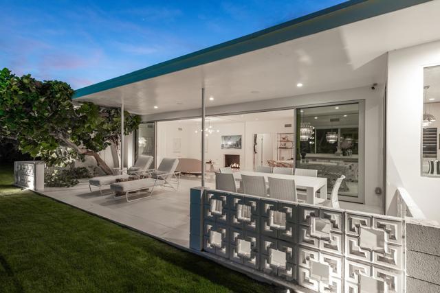 2622 S Calle Palo Fierro, Palm Springs CA: https://media.crmls.org/mediaz/7c42fdf4-aaf1-4d64-a9cb-2fc4a87e8161.jpg