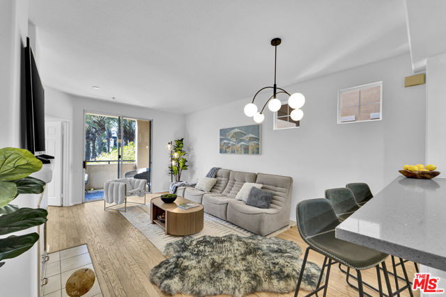 13075 Pacific, Playa Vista CA: https://media.crmls.org/mediaz/7c4321db-ff66-4163-aa7f-dfc5321c79d1.jpg