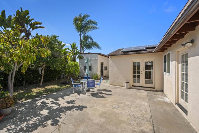 856 Orchid Way, San Diego CA: https://media.crmls.org/mediaz/7c433878-e257-45de-a1b9-e73414b3177a.jpg