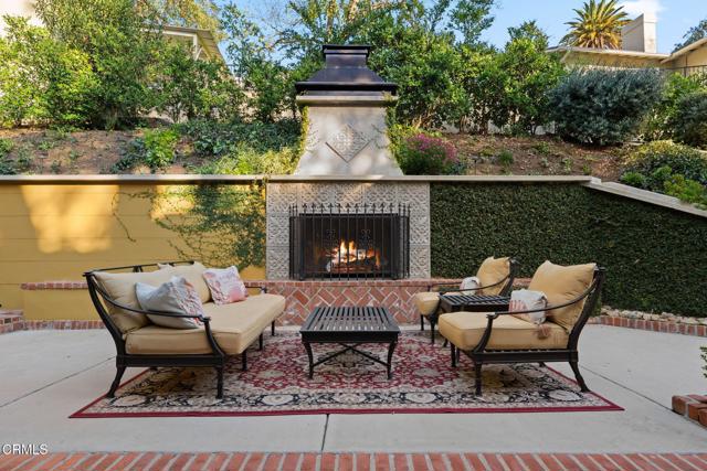 1010 Stoneridge Drive, Pasadena CA: https://media.crmls.org/mediaz/7c4354aa-ed2d-43cd-9c84-ed8c76e8bf2d.jpg