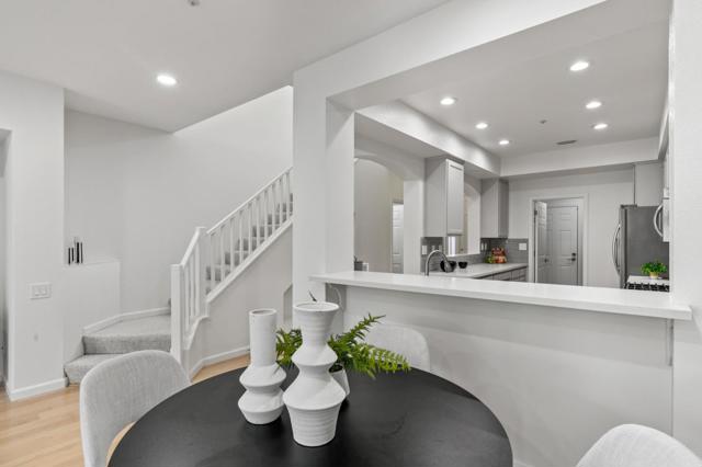 22938 Canyon Terrace Drive, Castro Valley CA: https://media.crmls.org/mediaz/7c45a40f-78ba-4445-81ab-959933ee6737.jpg