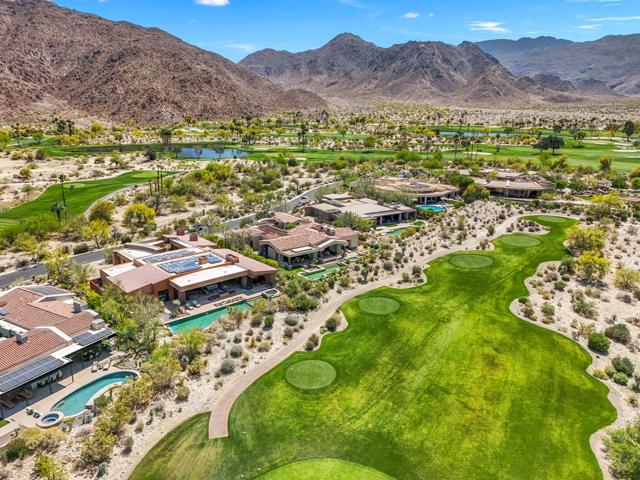 50741 Desert Arroyo Trail, Indian Wells CA: https://media.crmls.org/mediaz/7c460594-2bf4-490a-ab68-155658030712.jpg