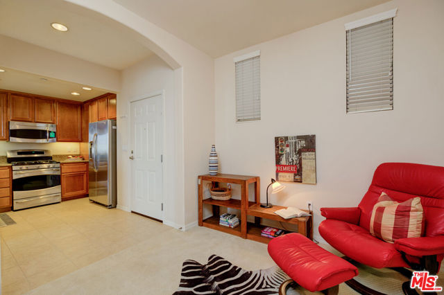 2001 ARTESIA Boulevard, Redondo Beach, California 90278, 1 Bedroom Bedrooms, ,Residential,Sold,ARTESIA,22140751