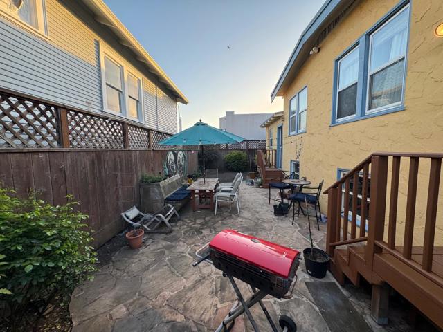 10181020 Bancroft Way, Berkeley CA: https://media.crmls.org/mediaz/7c46b529-2557-49c1-9962-04404d2dd347.jpg