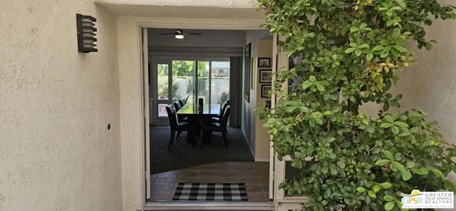 5920 Paradise Plaza, Palm Springs CA: https://media.crmls.org/mediaz/7c481fd0-7fa3-4c92-b0fd-81522b10d36d.jpg