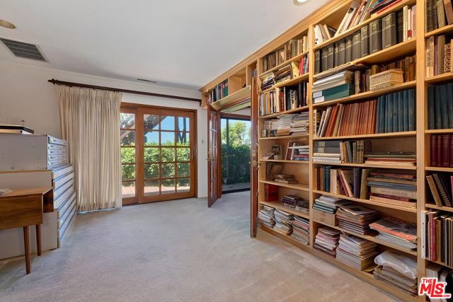 13490 Firth Drive, Beverly Hills CA: https://media.crmls.org/mediaz/7c4a9174-f716-4747-9de1-fd6d01128f7b.jpg