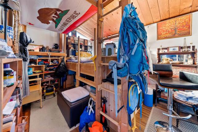 2609 2611 Montclair St, San Diego CA: https://media.crmls.org/mediaz/7c4a9fa1-1221-4cc2-92b5-92804e7ebe9d.jpg