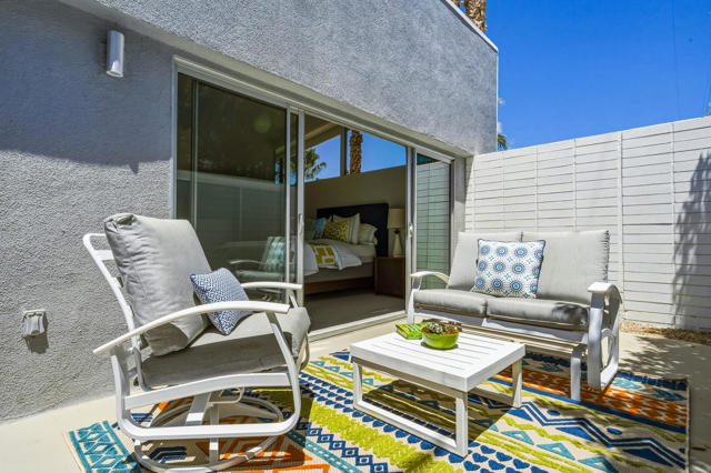 1877 S Navajo Drive, Palm Springs, CA 92264