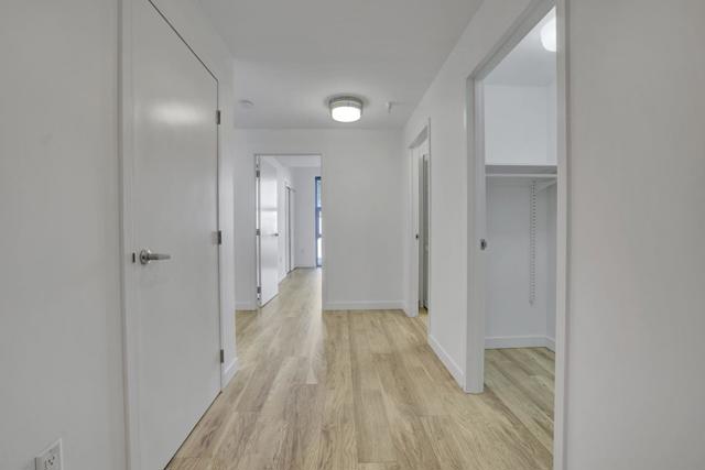 175 W Saint James Street, San Jose CA: https://media.crmls.org/mediaz/7c4af172-58c2-40bf-ab2a-b03928d18cbc.jpg