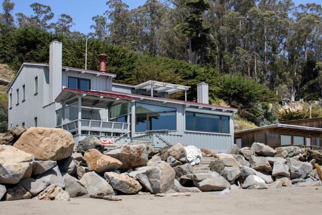 14 Potbelly Beach Road Road, Aptos CA: https://media.crmls.org/mediaz/7c4af3ec-cd3c-4ac6-8ebb-af2a629ea91c.jpg