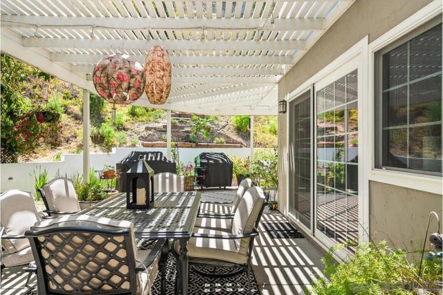 5483 Maisel Way, San Diego CA: https://media.crmls.org/mediaz/7c4b0f28-39d7-4cae-9dfe-c20b42225ef6.jpg