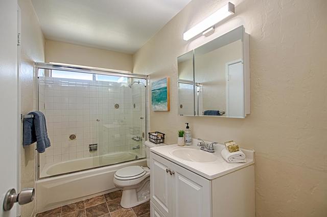 121 Palo Verde Terrace, Santa Cruz CA: https://media.crmls.org/mediaz/7c4b1a96-1ed1-4382-8bc7-255e0c816d2b.jpg
