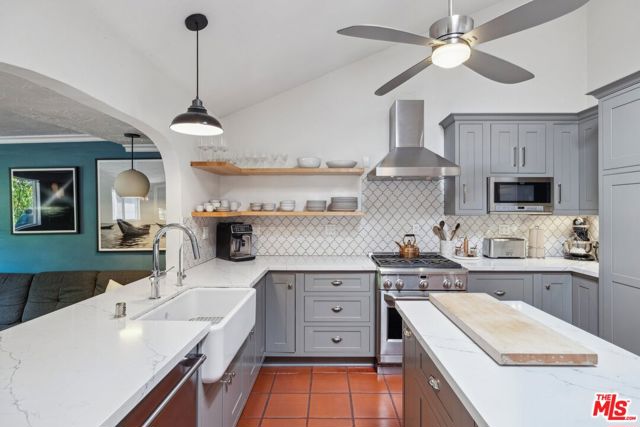 29429 Trailway Lane, Agoura Hills CA: https://media.crmls.org/mediaz/7c4ba939-7935-43da-aa6a-6f080515945a.jpg