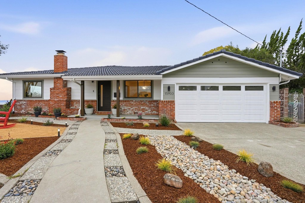 15933 Cambrian Drive