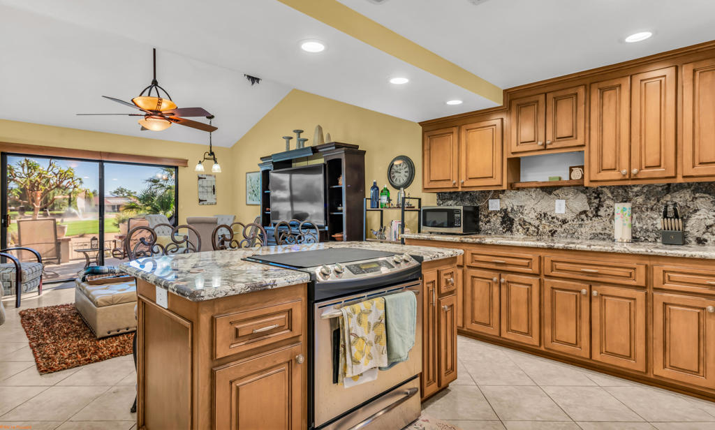 MLS #219137667DA image #3