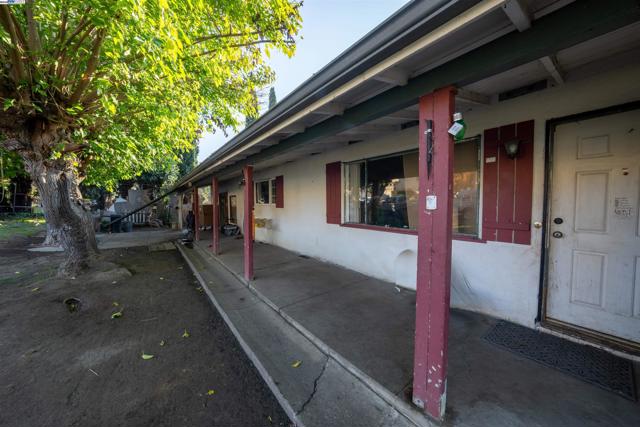 1245 Fleming Avenue, San Jose CA: https://media.crmls.org/mediaz/7c4c7c0f-3403-47a6-87cb-9e0f53c176a3.jpg
