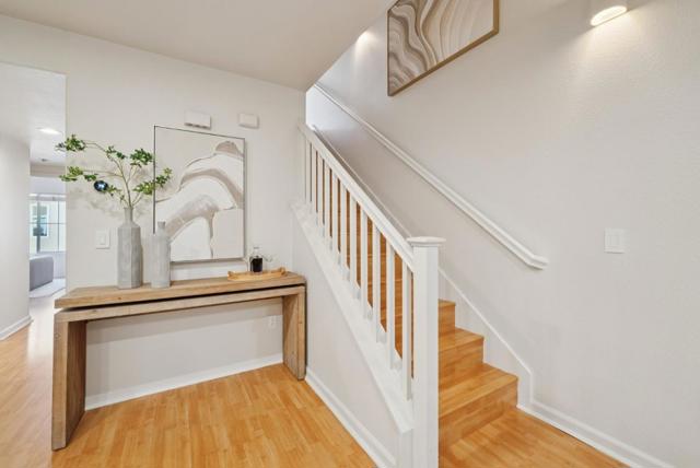 1406 Allegado Alley, San Jose CA: https://media.crmls.org/mediaz/7c4cbcd9-6a6c-48d0-92f9-4fe80144479c.jpg