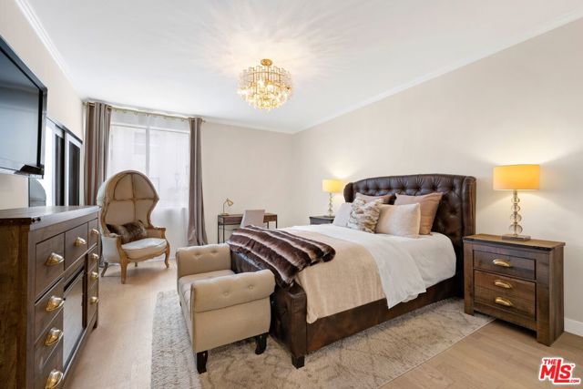 8455 Fountain Avenue, West Hollywood CA: https://media.crmls.org/mediaz/7c4cded8-b0e0-4d89-9b8e-9e81e0393f79.jpg