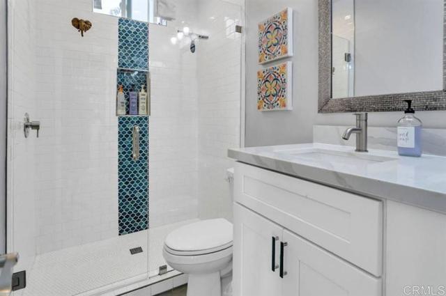 Detail Gallery Image 16 of 32 For 1145 Emerald St Rear (Alley),  –,  CA 92109 - 2 Beds | 2 Baths