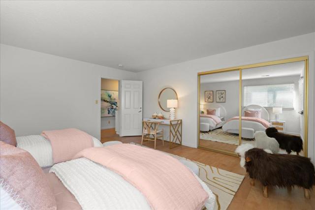 14721 Live Oak Lane, Saratoga CA: https://media.crmls.org/mediaz/7c503523-9b48-4185-bdbb-41fec33cec71.jpg