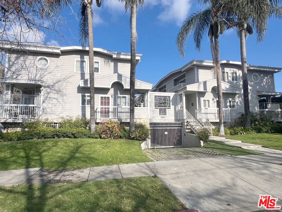 4437 Avocado Street #103