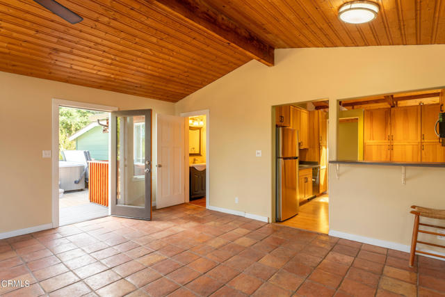 Detail Gallery Image 10 of 31 For 17800 Freitas Ln, Fort Bragg,  CA 95437 - 2 Beds | 1/1 Baths